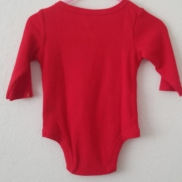 Red size 0-3 months thermal creeper‎ - Picture 2 of 3